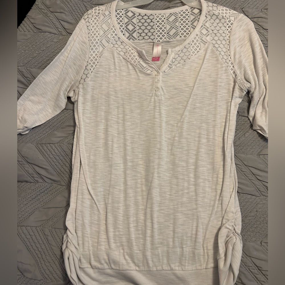 White Blouse, XXL